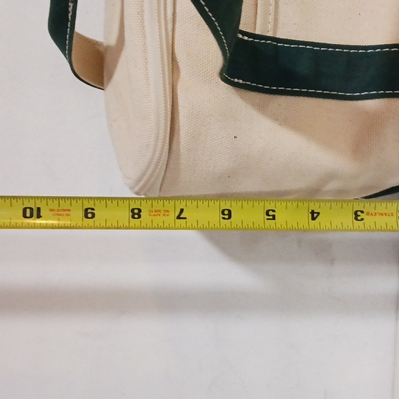 L.L .Bean Insulated Bag cream and green - Picture 9 of 12